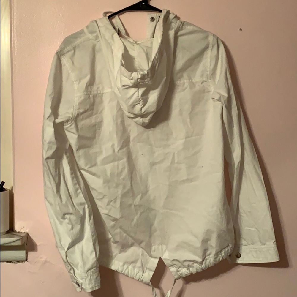 White zip up jacket - Picture 2 of 3